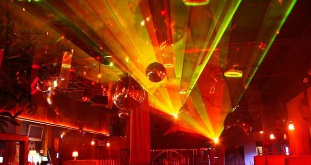 Лазерная установка купить в Екатеринбурге для дискотек, вечеринок, дома, кафе, клуба